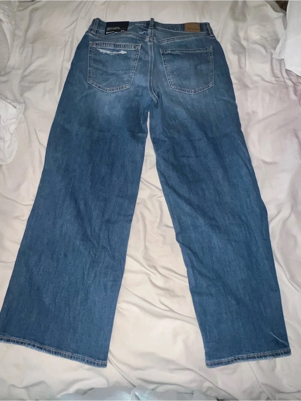 American Eagle Dreamy Drape Stretch Low Rise Baggy Wide Leg Jean - Picture 4 of 13